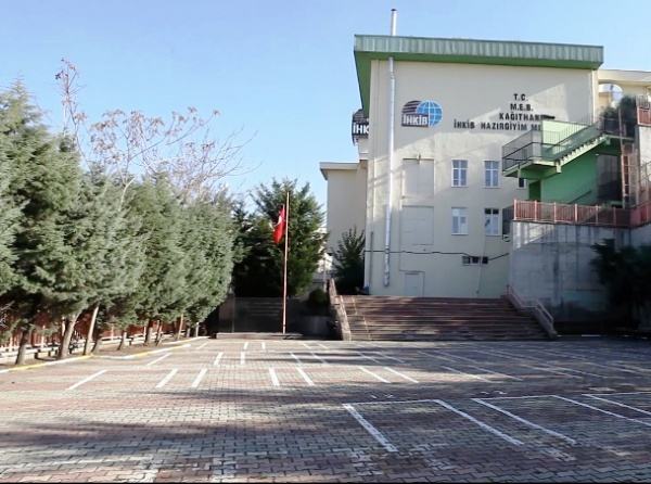İHKİB Kağıthane Mesleki ve Teknik Anadolu Lisesi Fotoğrafı